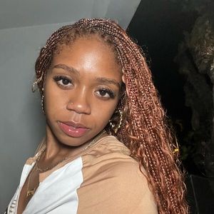 Meet your Posher, Armani